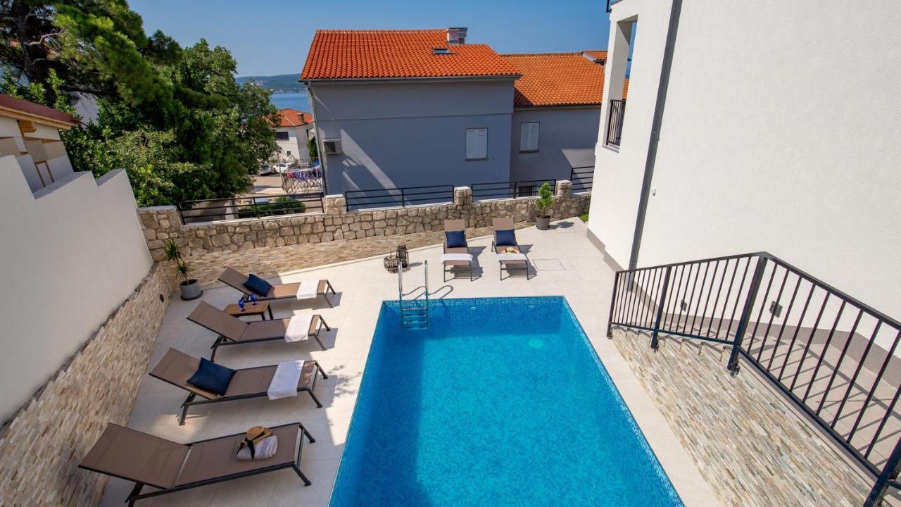 Apartments Villa Frankola With Swimming Pool Crikvenica Exterior foto