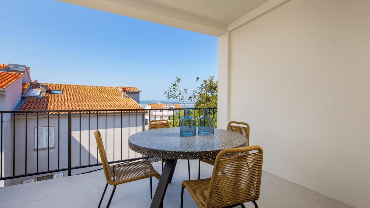 Apartments Villa Frankola With Swimming Pool Crikvenica Exterior foto