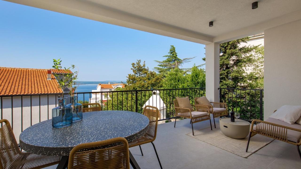 Apartments Villa Frankola With Swimming Pool Crikvenica Exterior foto