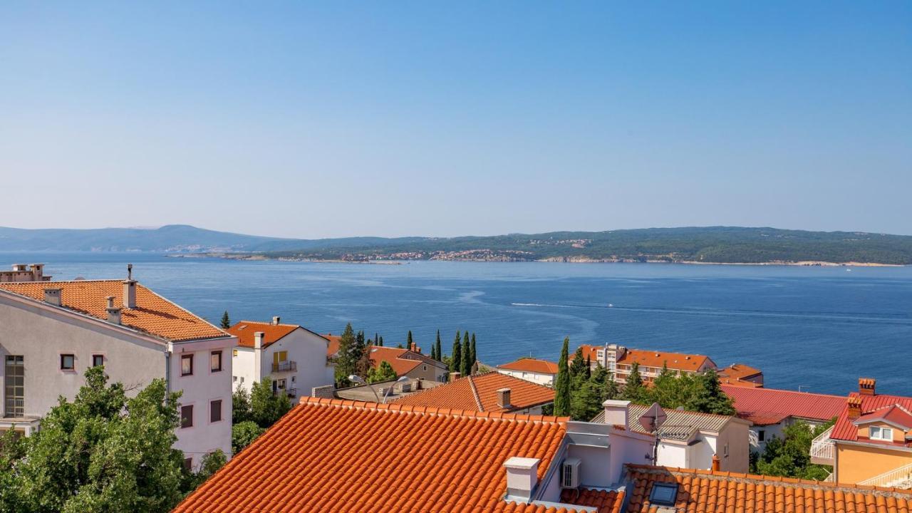 Apartments Villa Frankola With Swimming Pool Crikvenica Exterior foto